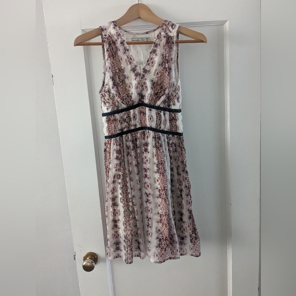 Abercrombie and Fitch Boho Floral print dress size xs - Picture 2 of 11